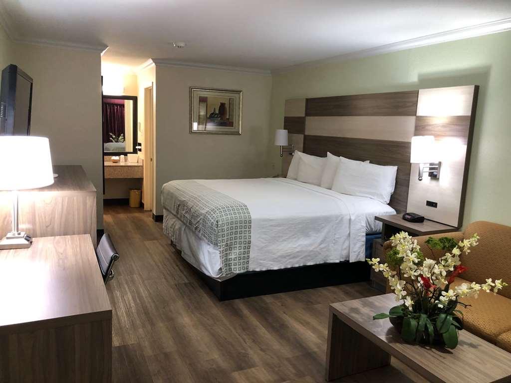 Americas Best Value Inn Columbus Chambre photo