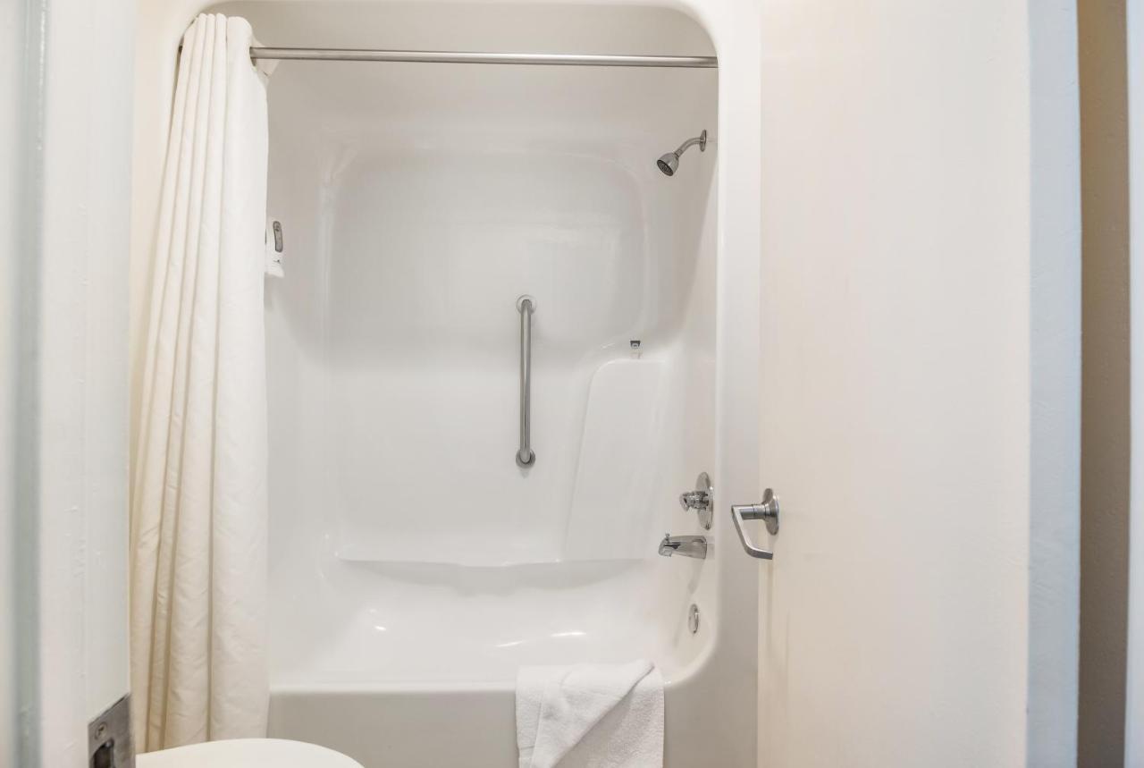 Americas Best Value Inn Columbus Extérieur photo