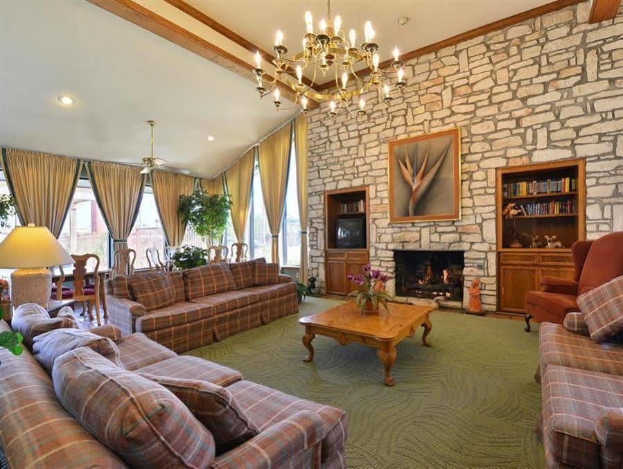 Americas Best Value Inn Columbus Extérieur photo